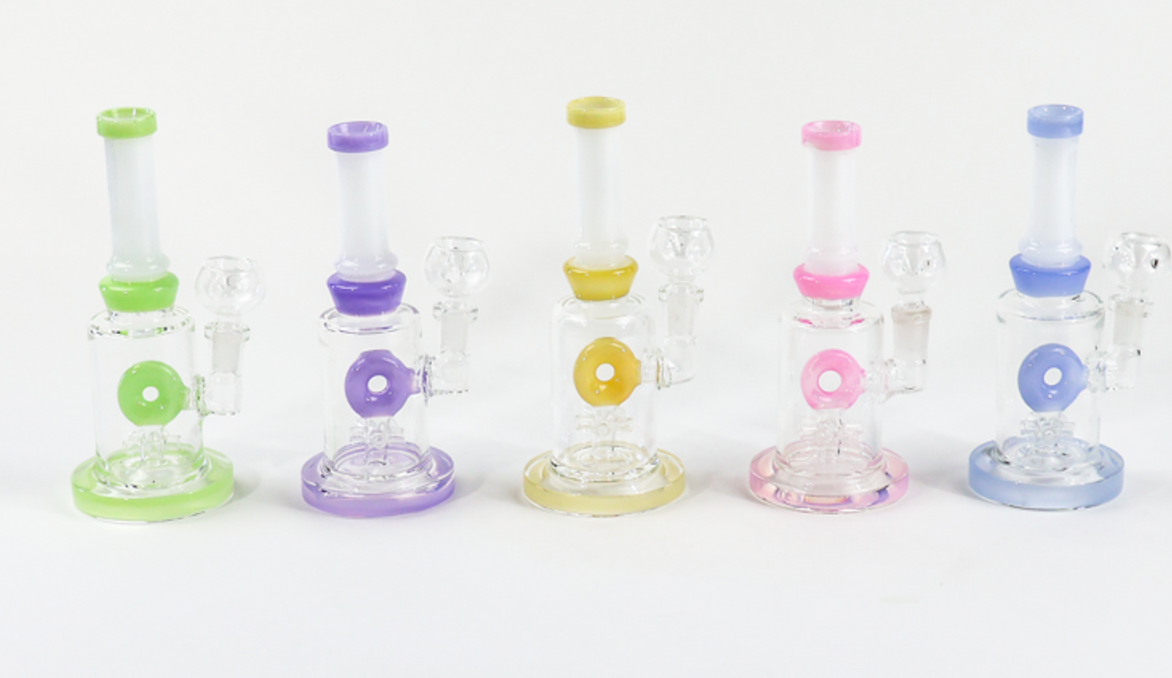 Photograph of product: 7" Slime Donut Macaroni-Star Hanger Bong/Rig | Assorted Colors