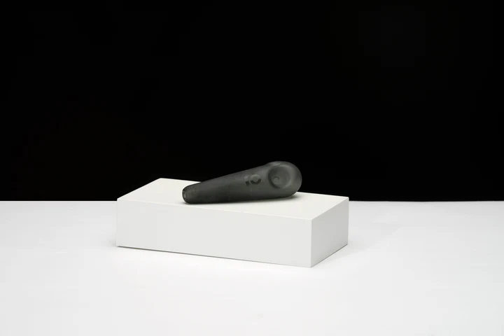 Photograph of product: Frosted Teardrop Spoon Pipe | Grey