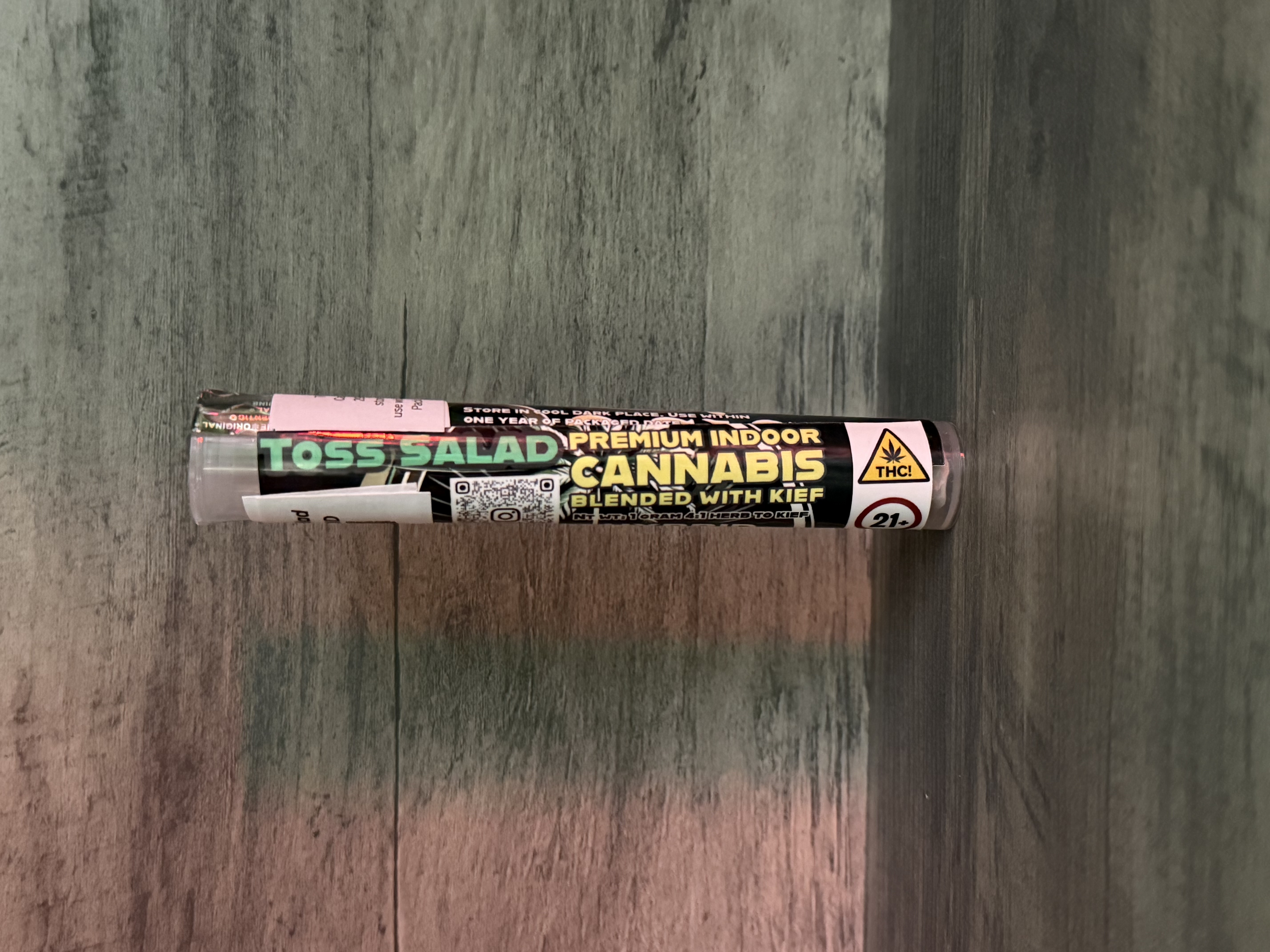 Photograph of product: Oasis Oui'd Pre-Roll - Toss Salad