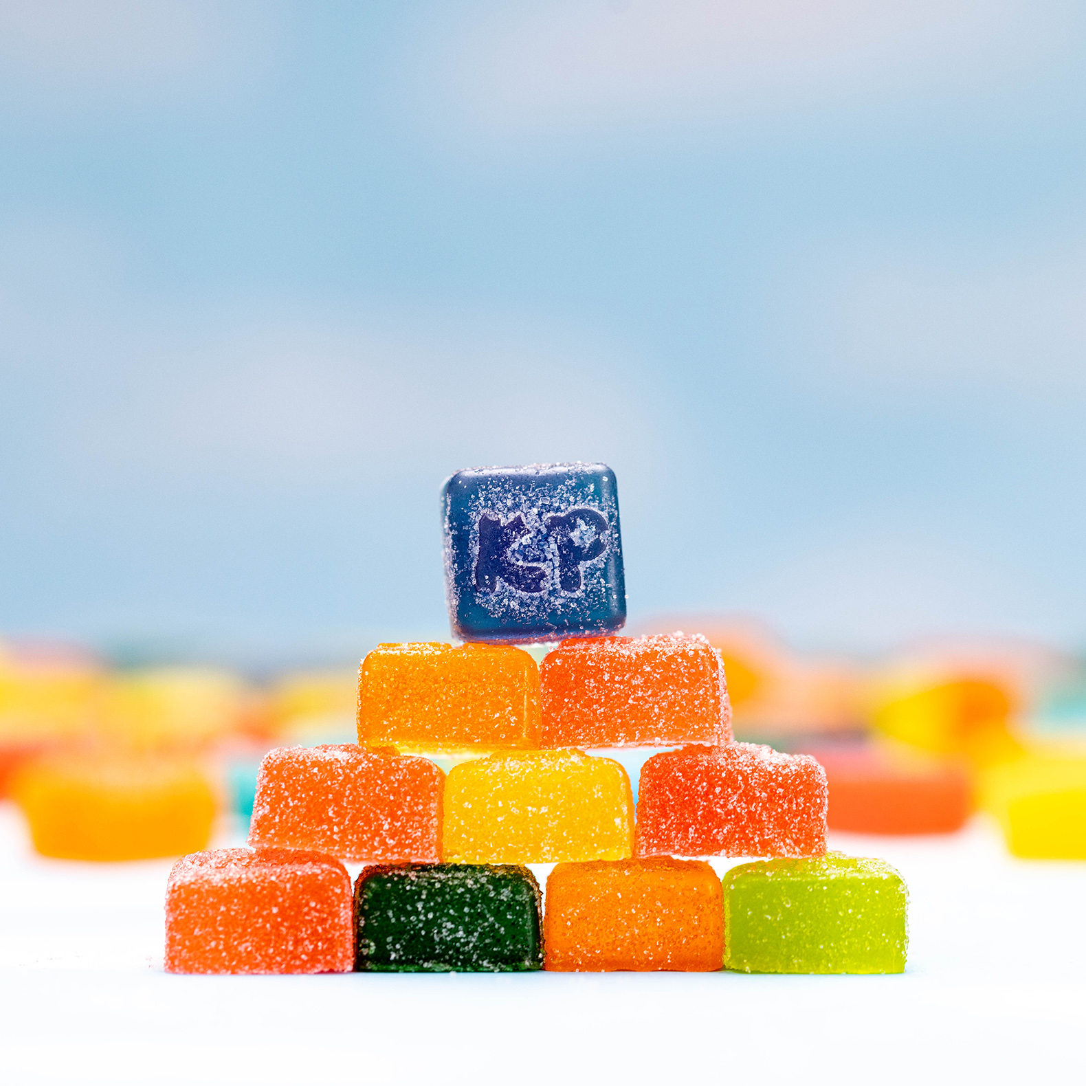 Photograph of product: Kushy Punch Gummies Strawberry 100mg - Oui'd