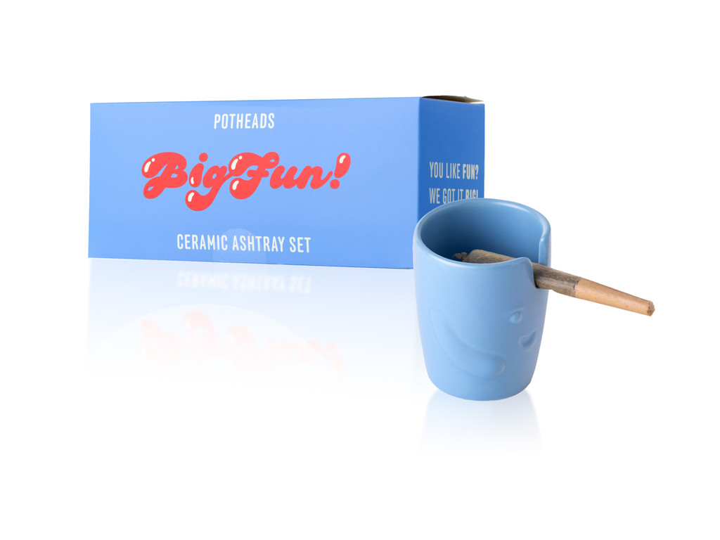 Photograph of product: Potheads Ashtray Bundle - 3pk