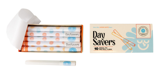 Photograph of product: DAYSAVERS REFINED WHITE 1-1/4" PREROLLED TUBES W/SPIRAL FILTER 10PK