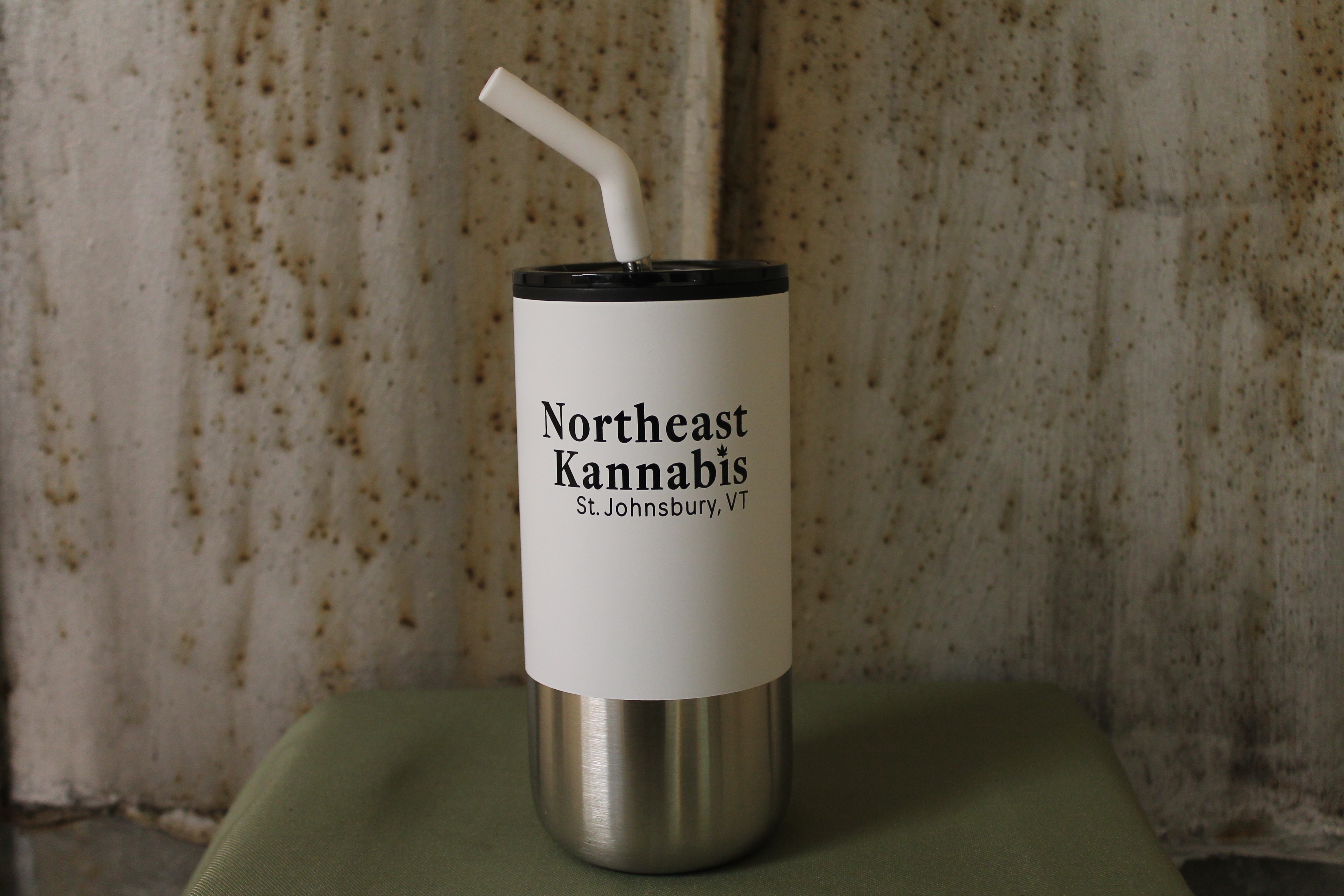 Photograph of product: Northeast Kannabis I Tumbler