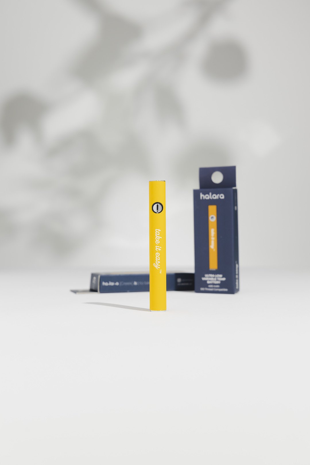 Photograph of product: YELLOW ULTRA LOW TEMP BATTERY 510 THREAD