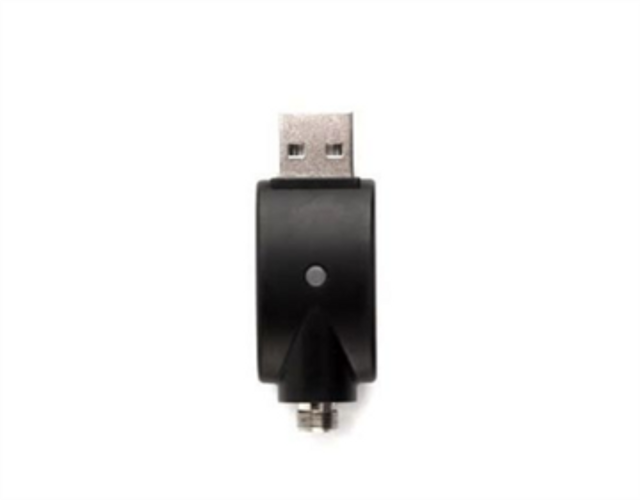 Photograph of product: 510 Thread USB Charger | Male