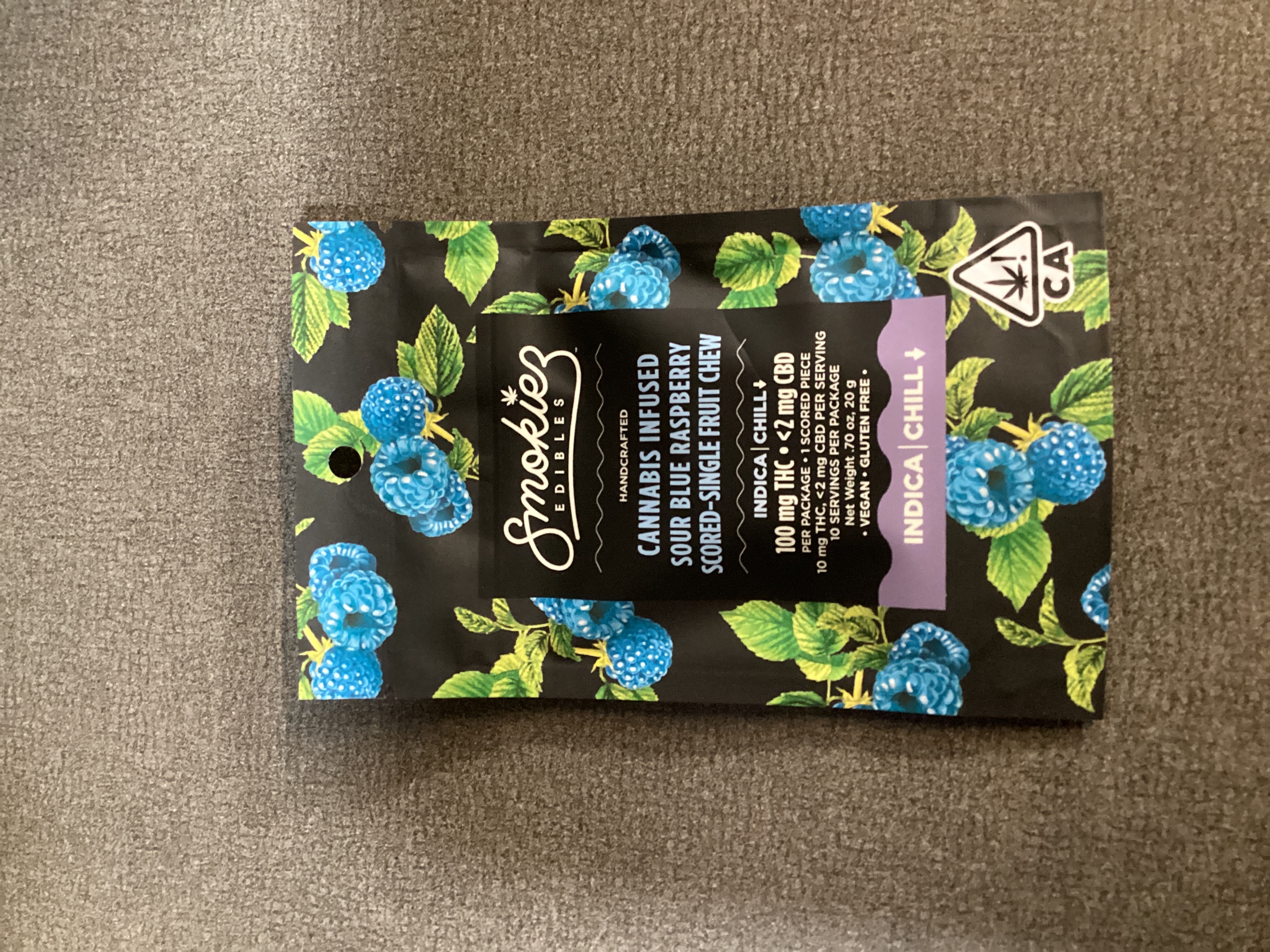 Photograph of product: SMOKIEZ - BLUE RASPBERRY SINGLE GUMMY 100MG