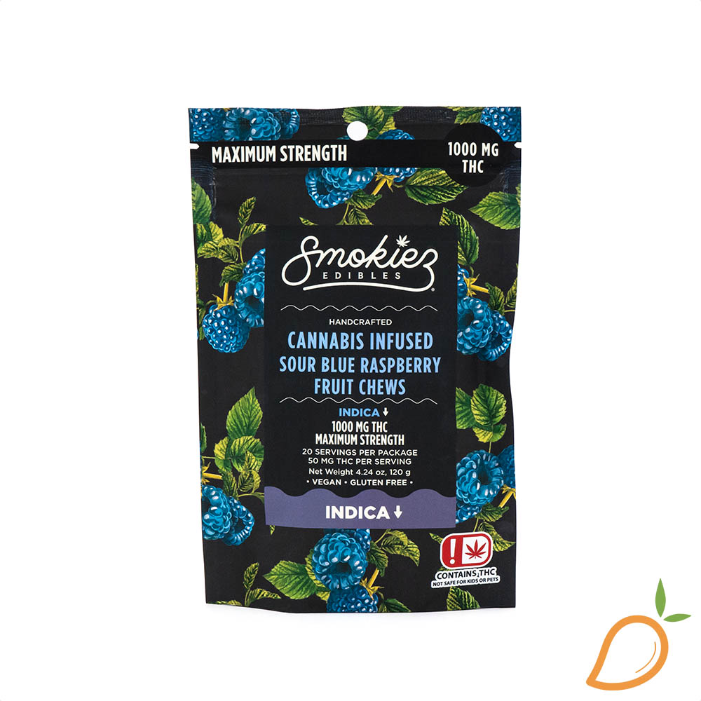 Photograph of product: 1000mg Sour Blue Raspberry Oui'd Fruit Chews Smokiez
