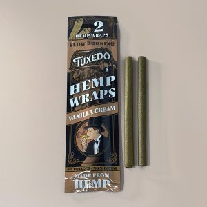 Photograph of product: Tuxedo Vanilla Cream 25's Wrap