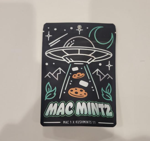 Photograph of product: Voyage Bloom - Mac Mintz - Pre Pack - - Hybrid - 3.5g