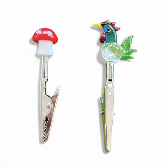 Photograph of product: Small Glass Memo Clip