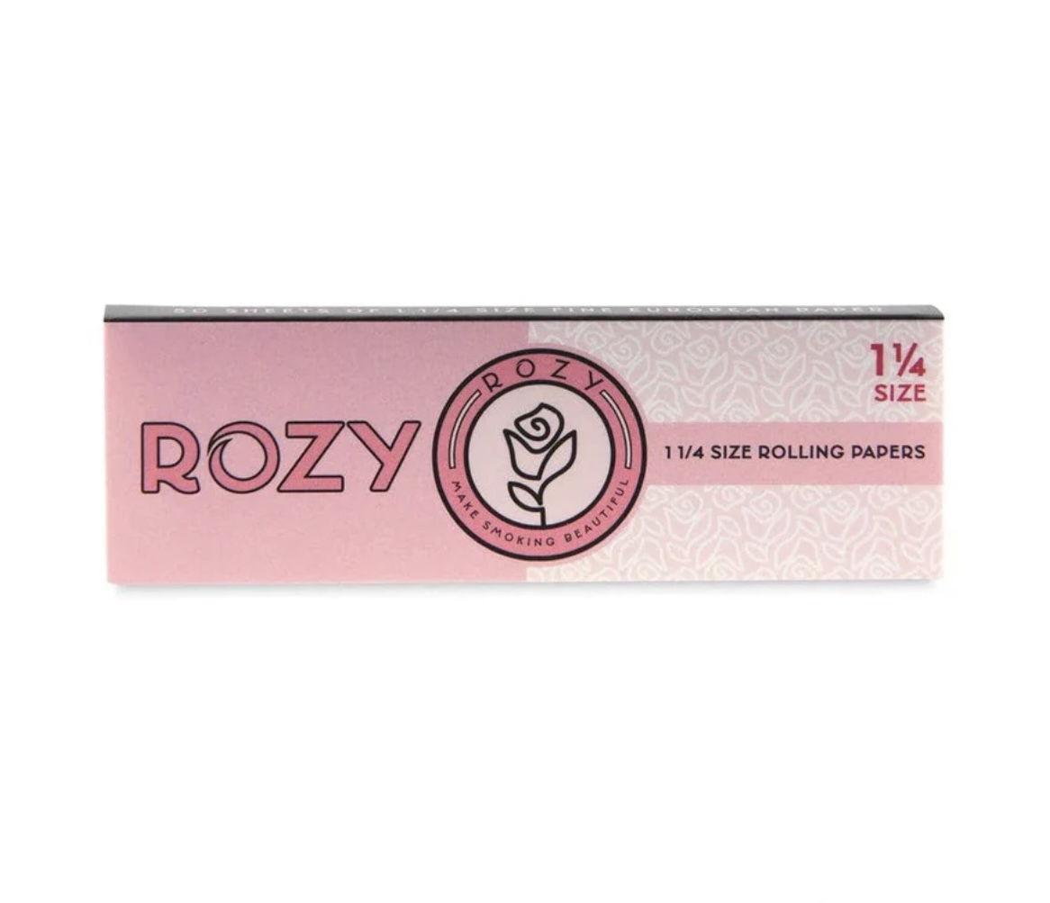 Photograph of product: Rozy: Pink Rolling Papers 1 1/4