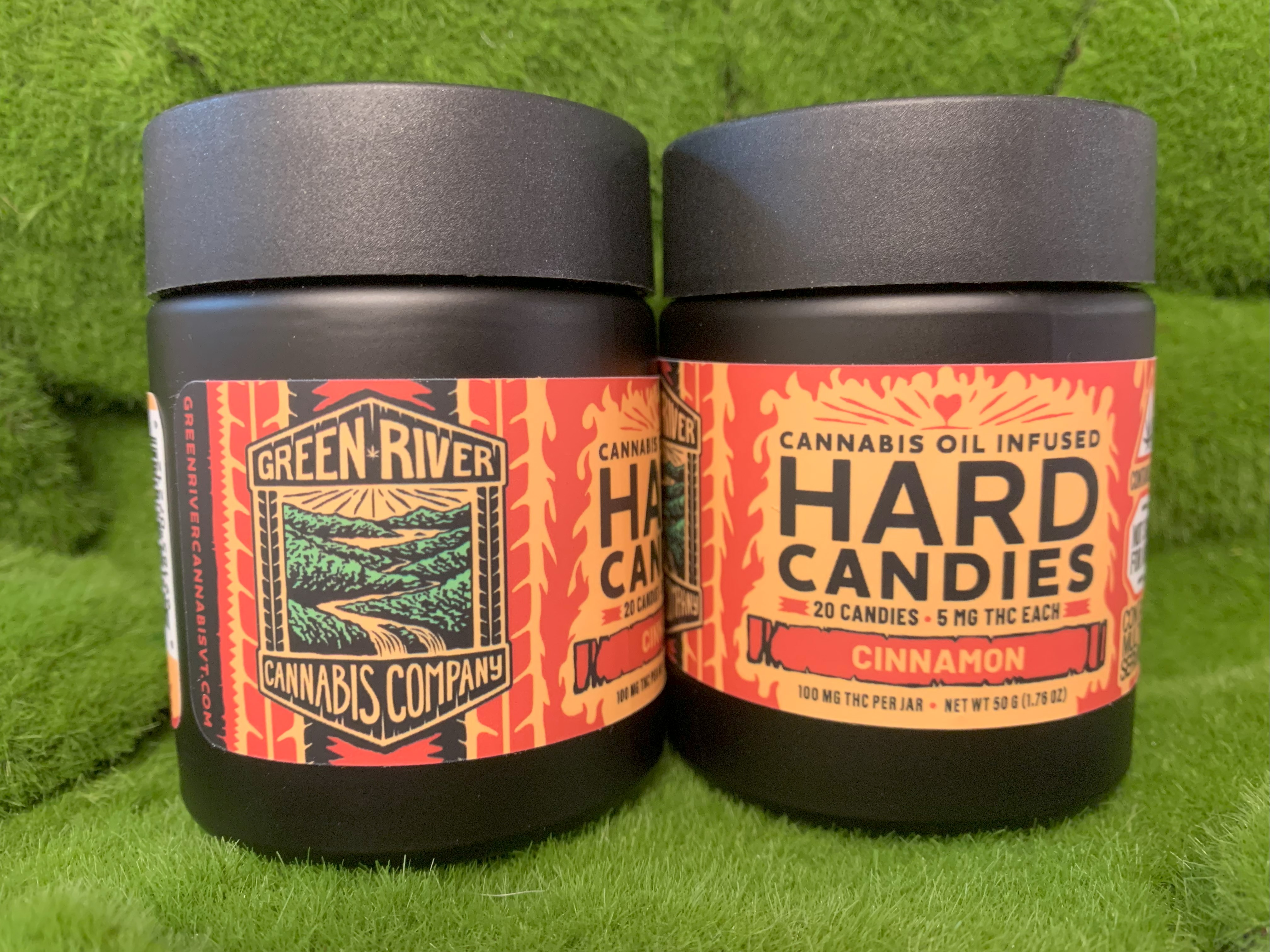 Photograph of product: 100mg Edible Pack | Cinnamon Hard Candies | Green River Oui'd Company