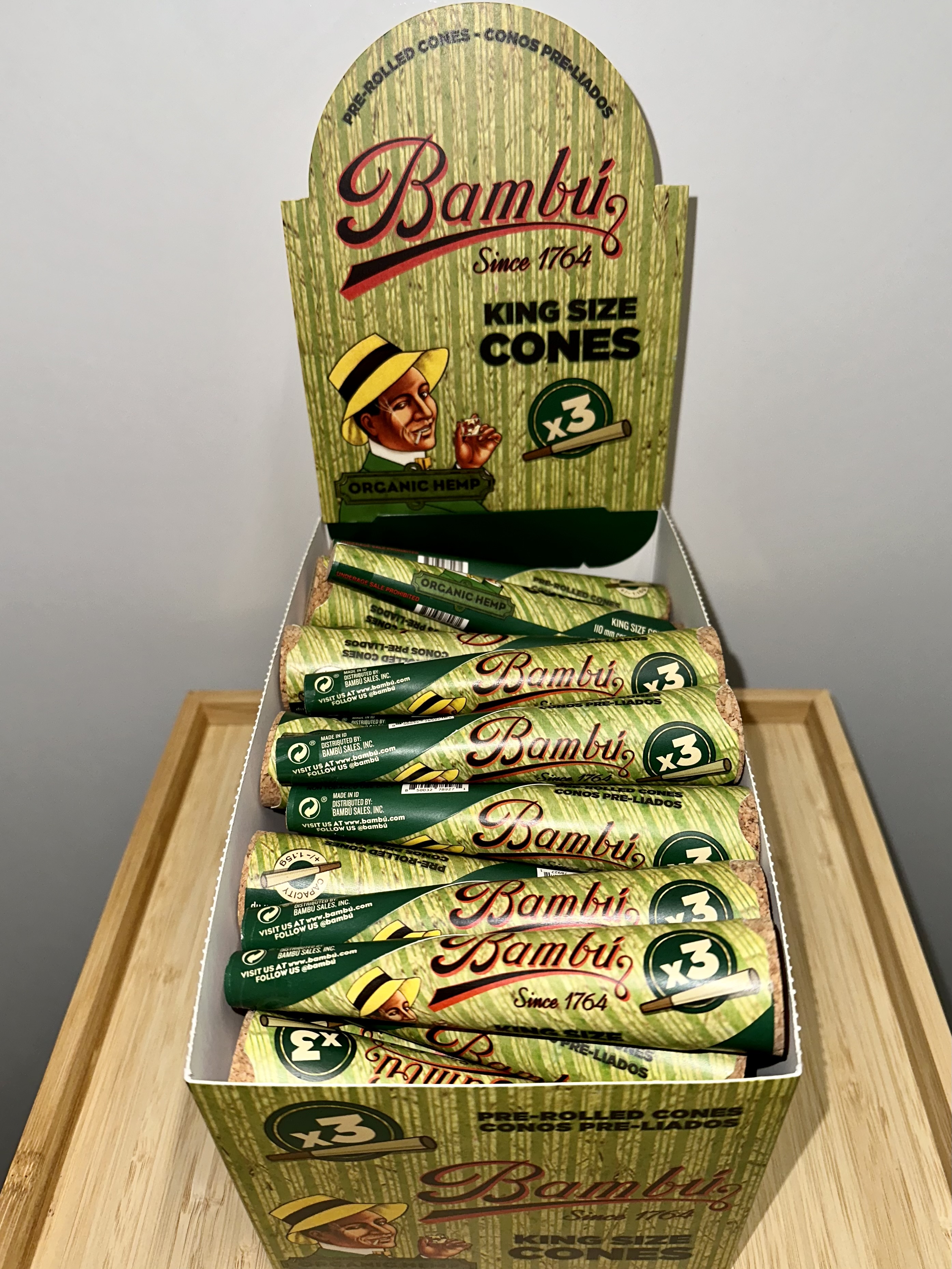 Photograph of Product: Bambu - Organic Hemp - Cones - King Size