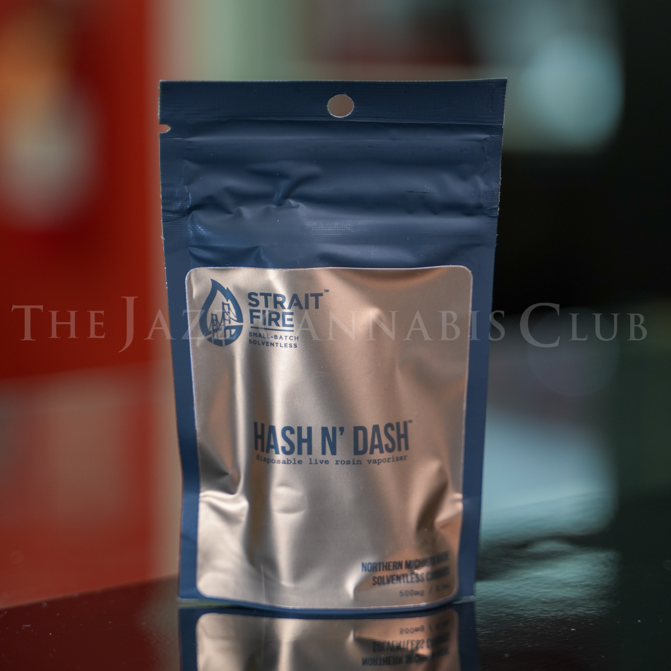 Photograph of product: Strait-Fire - Frosted Sugar Cookie Live Rosin Disposable Vape