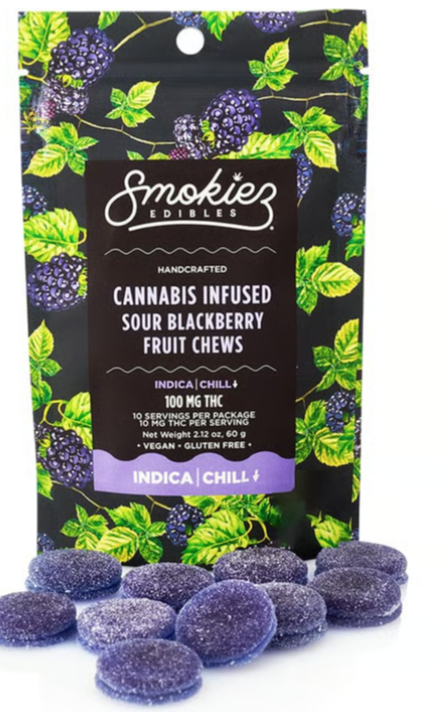 Photograph of product: Smokiez | Sour Blackberry | Fruit Chew | 100mg