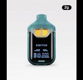 Photograph of product: BOUTIQ | SWITCH | BLUE MATCHA x MAUI WOWIE | DUAL TANK AIO | 2G