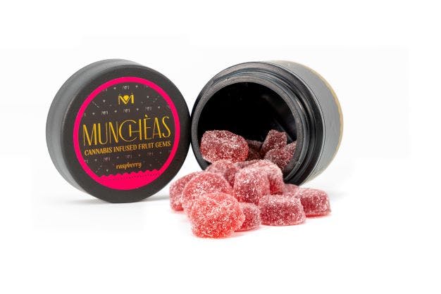 Photograph of product: Muncheas Gummies (100mg) Raspberry
