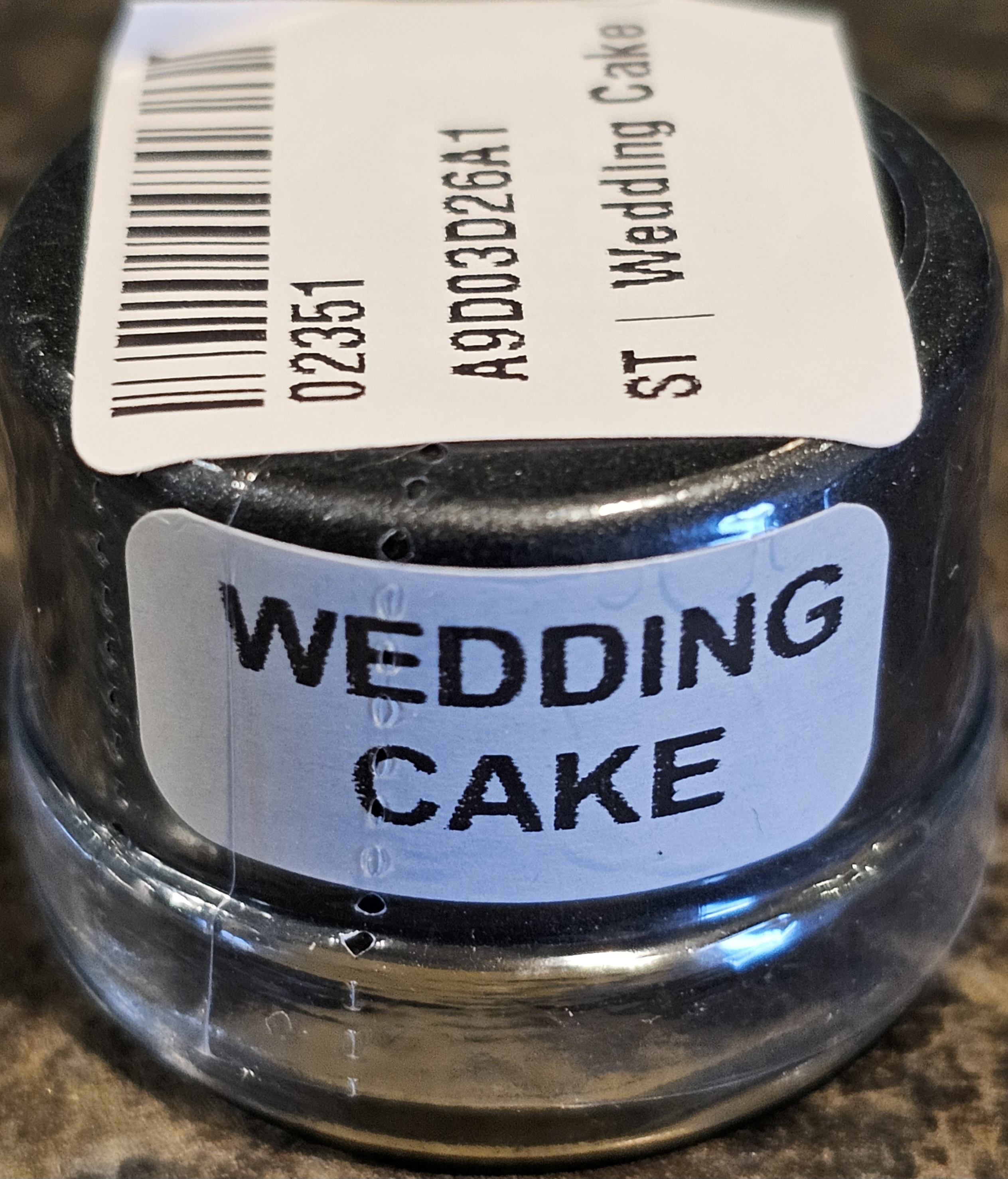 Photograph of product: STNT Badder Wedding Cake 1G