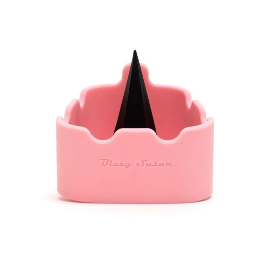 Photograph of product: BLAZY SUSAN - DELUXE SILICONE ASHTRAY / BOWL CLEANER - PINK