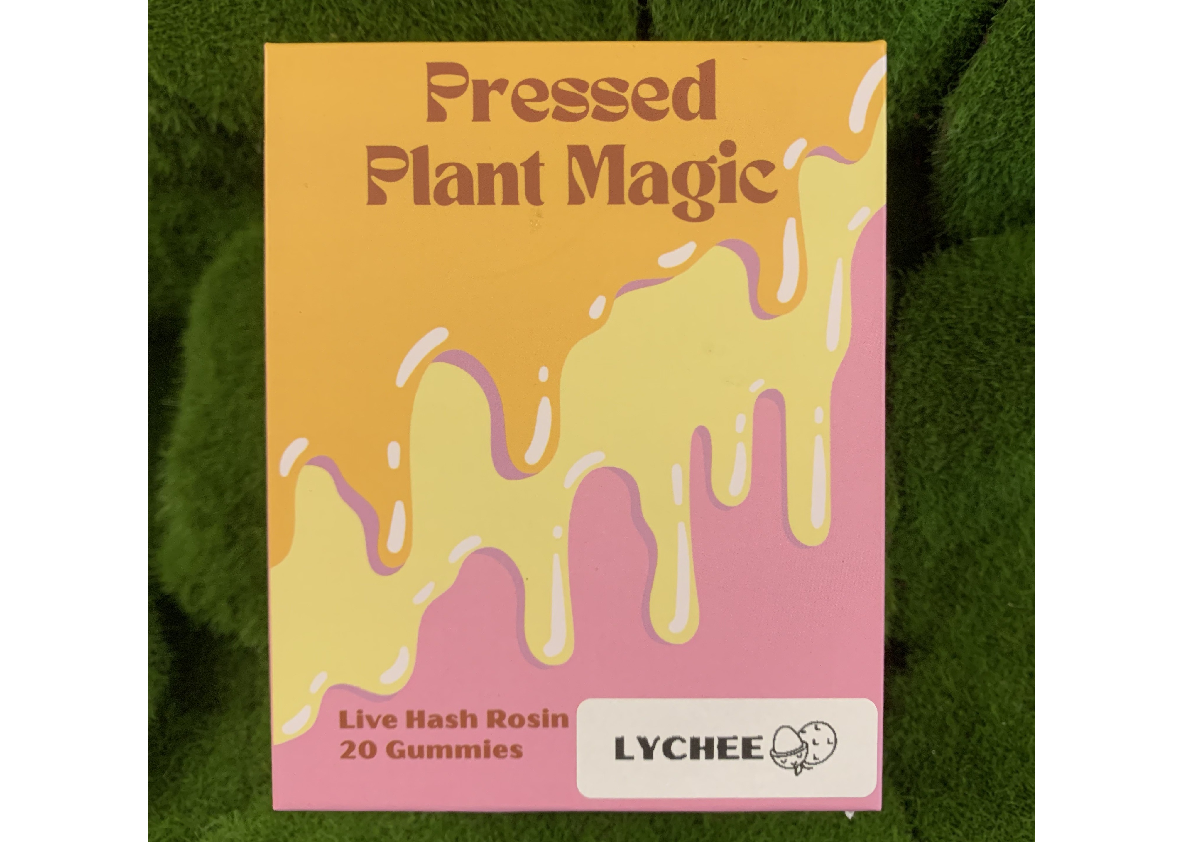 Photograph of product: 100mg Edible Pack | Lychee Live au chocolat Rosin Gummies | Mountain Girl Oui'd