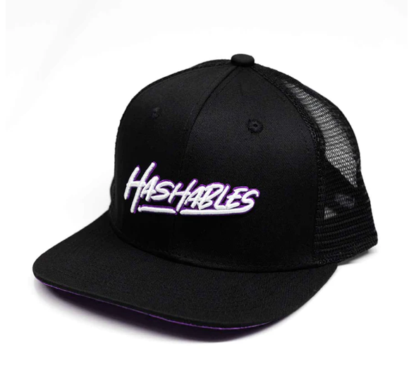 Photograph of product: au chocolatables Banging Berry Trucker Hat