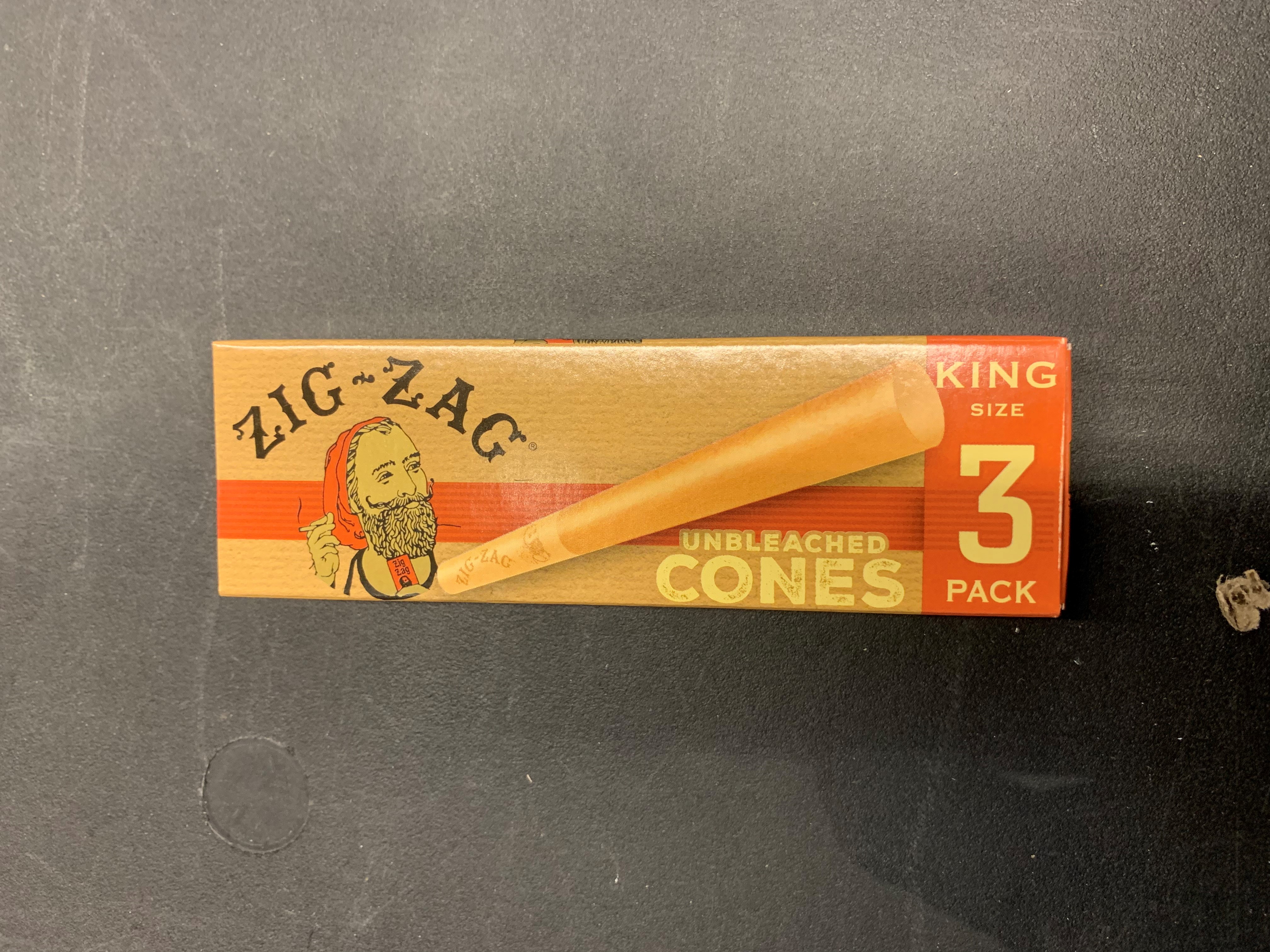 Photograph of product: WYN - $2 Zig-Zag King 3Pk Unbleached Cones