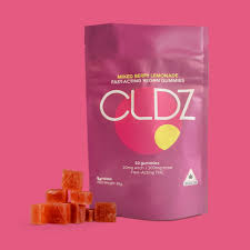 Photograph of product: Oui'd Gummies - Mixed Berry Lemonade - 10mg (20pk)