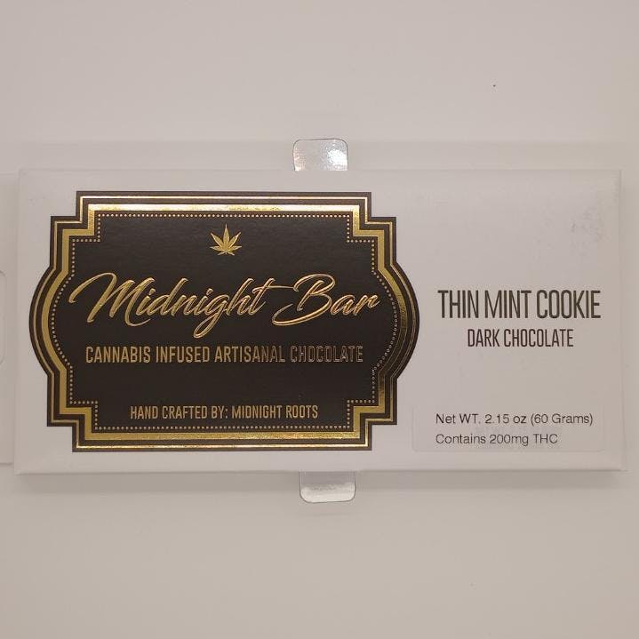 Photograph of product: Midnight Roots - 200mg - Midnight Bar - Thin Mint Cookie - Dark Chocolate