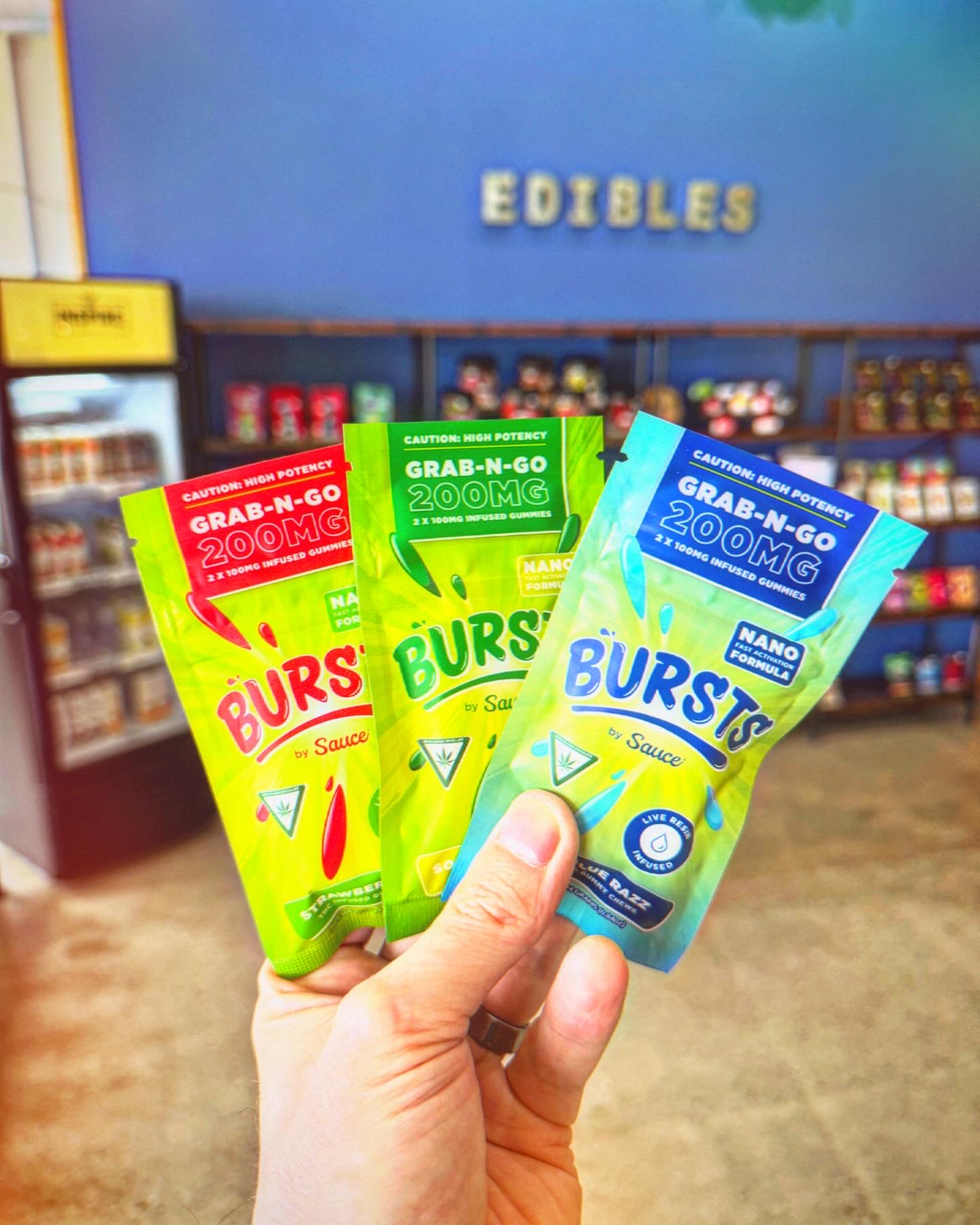 Photograph of product: BURSTS BY SAUCE | Edible | Live Resin Gummies | Sour Green Apple | 200mg