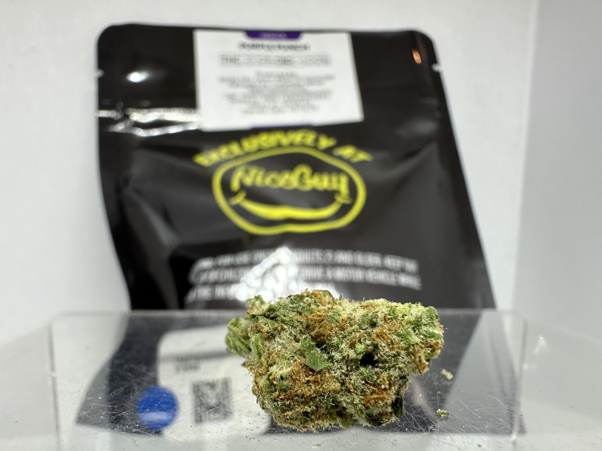 Photograph of product: MNG TOP SHELF - FLOWER - 14G - Oui'd - PURPLE PUNCH - SMALLS
