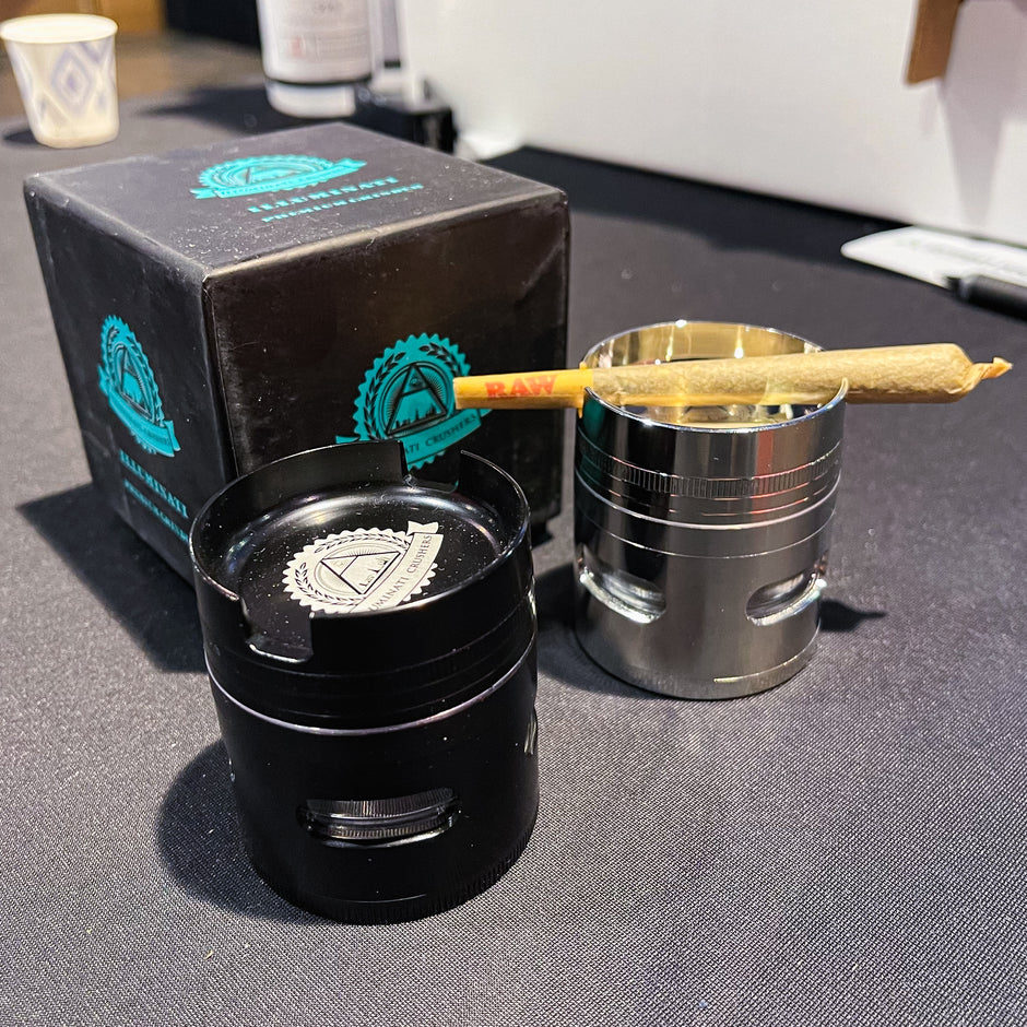 Photograph of Product: Illuminati Large Grinder