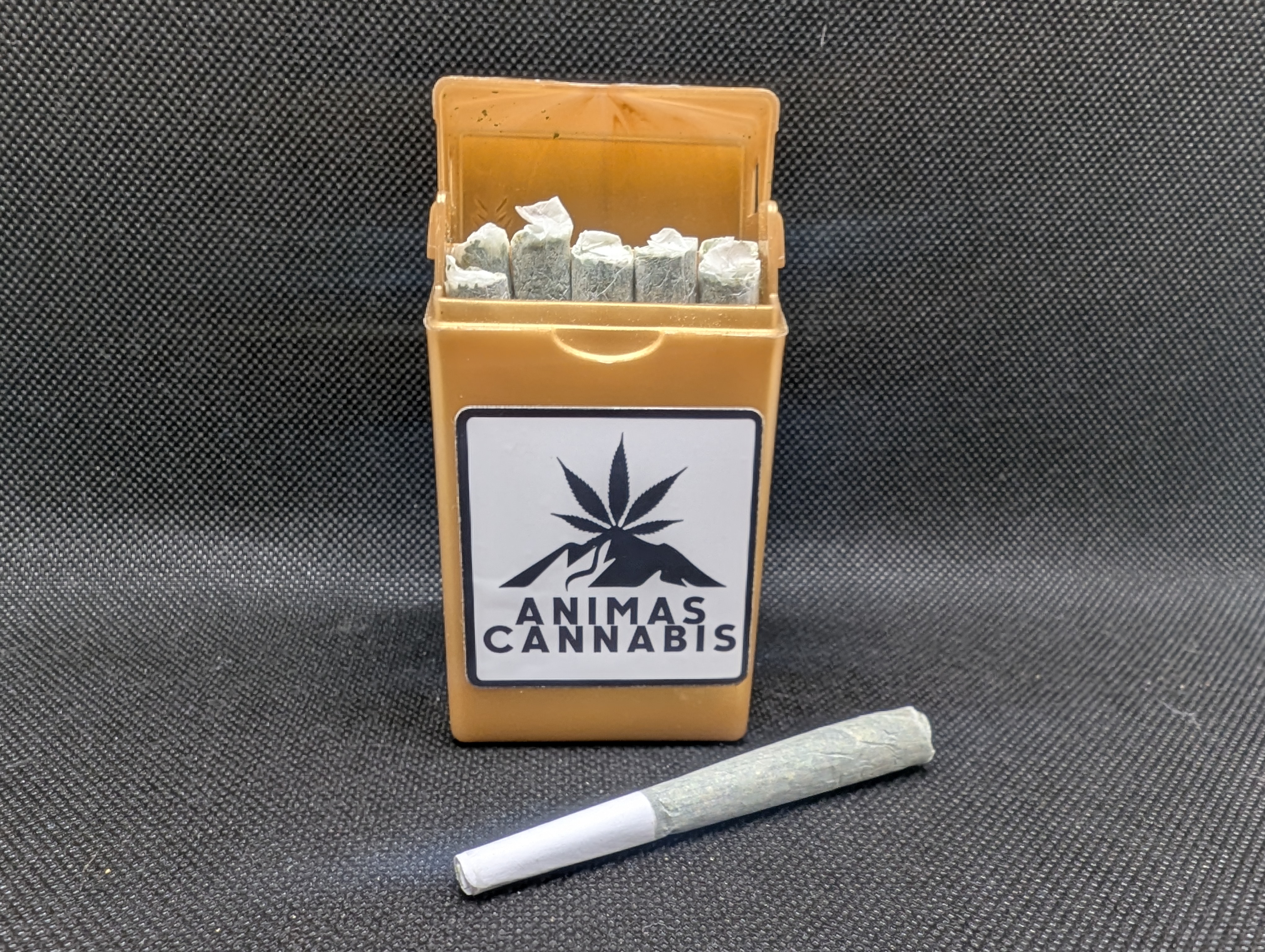 Photograph of product: 10 Pack .5g PreRolls Animas Oui'd Apple Fritter