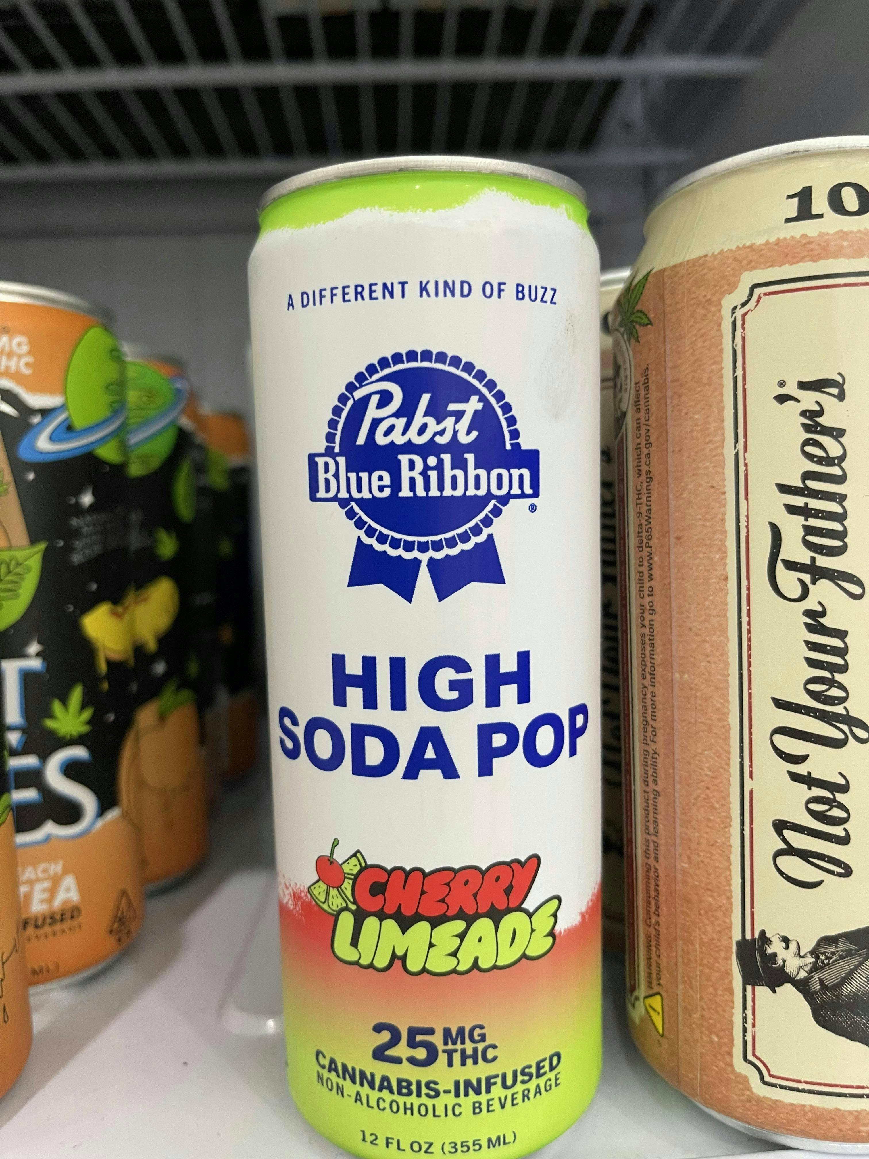 Photograph of product: Pabst Blue Ribbon - Pabst Cherry Limeade 25mg TH-oui