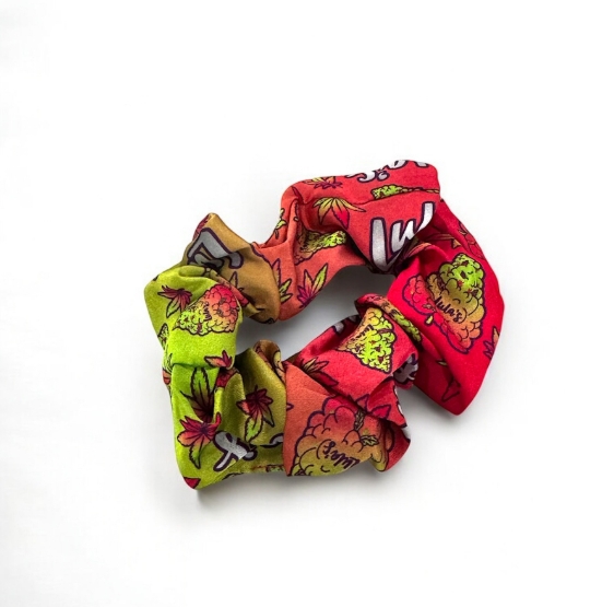 Photograph of product: NC BG Lula's - Scrunchie