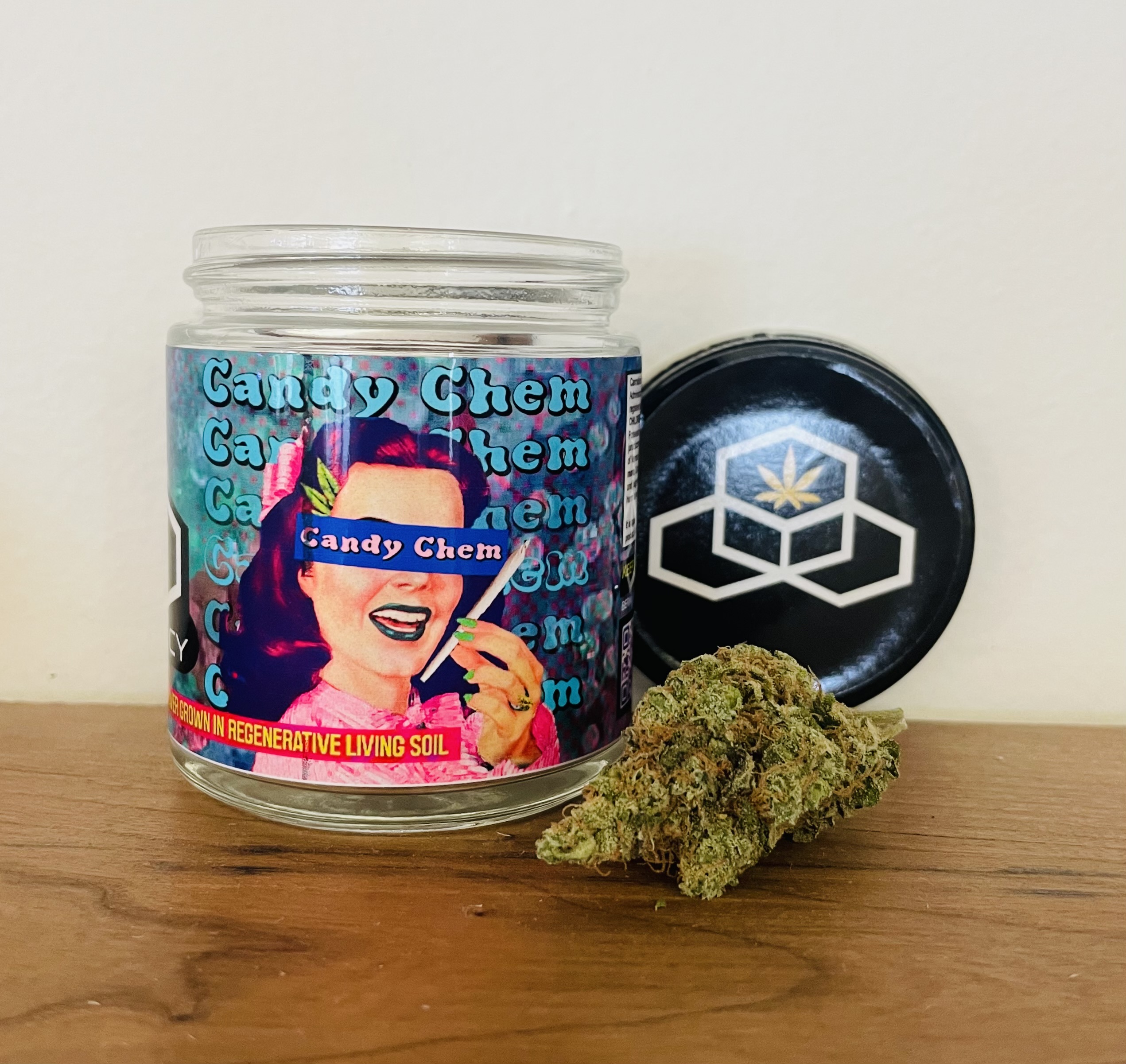 Photograph of product: Bern Legacy | Candy Chem | Flower | 3.5g | 21.20% TH-oui