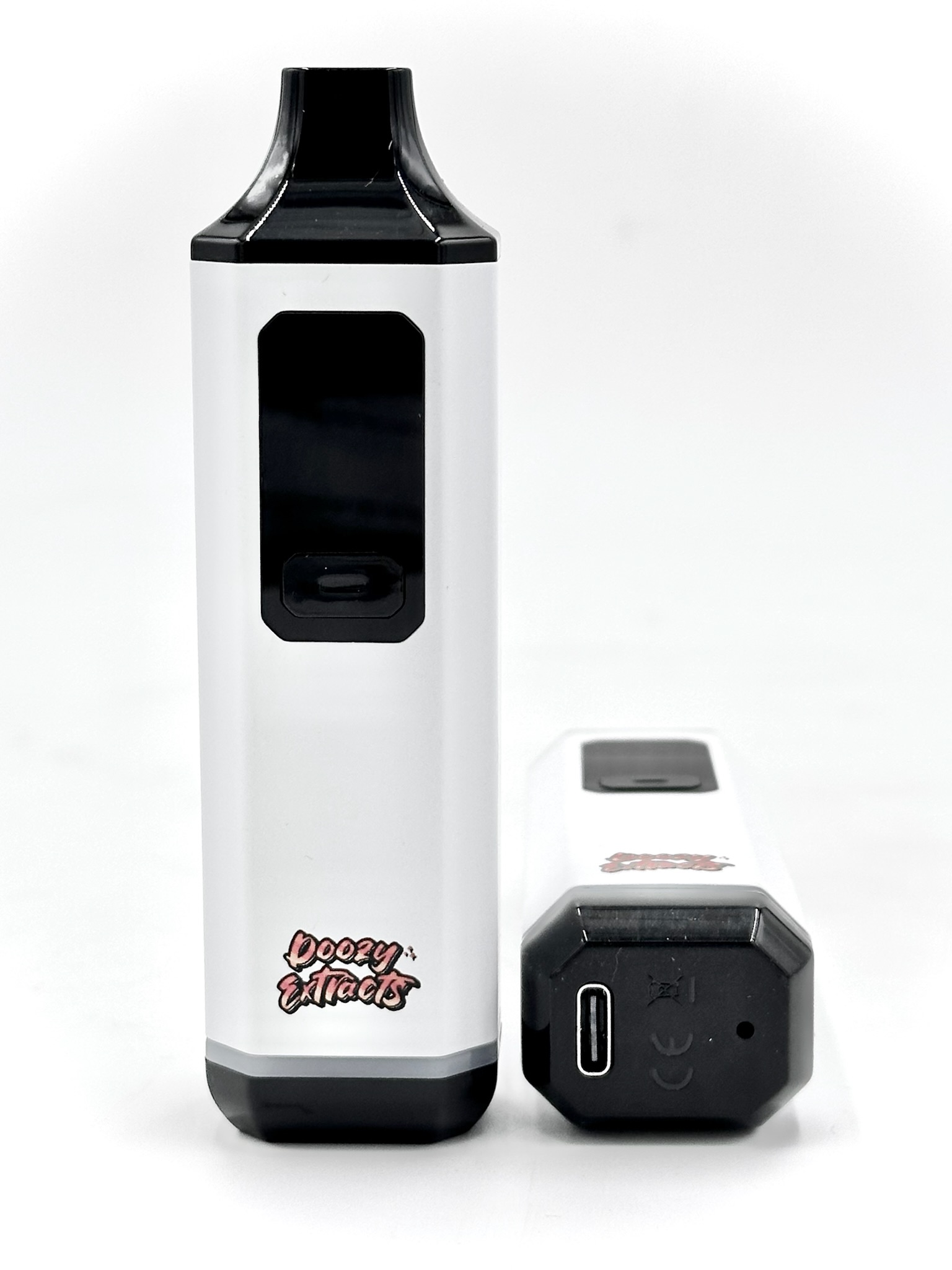 Photograph of product: Doozy Extracts | 510 Magnetic Vape Battery w/ Screen (White)