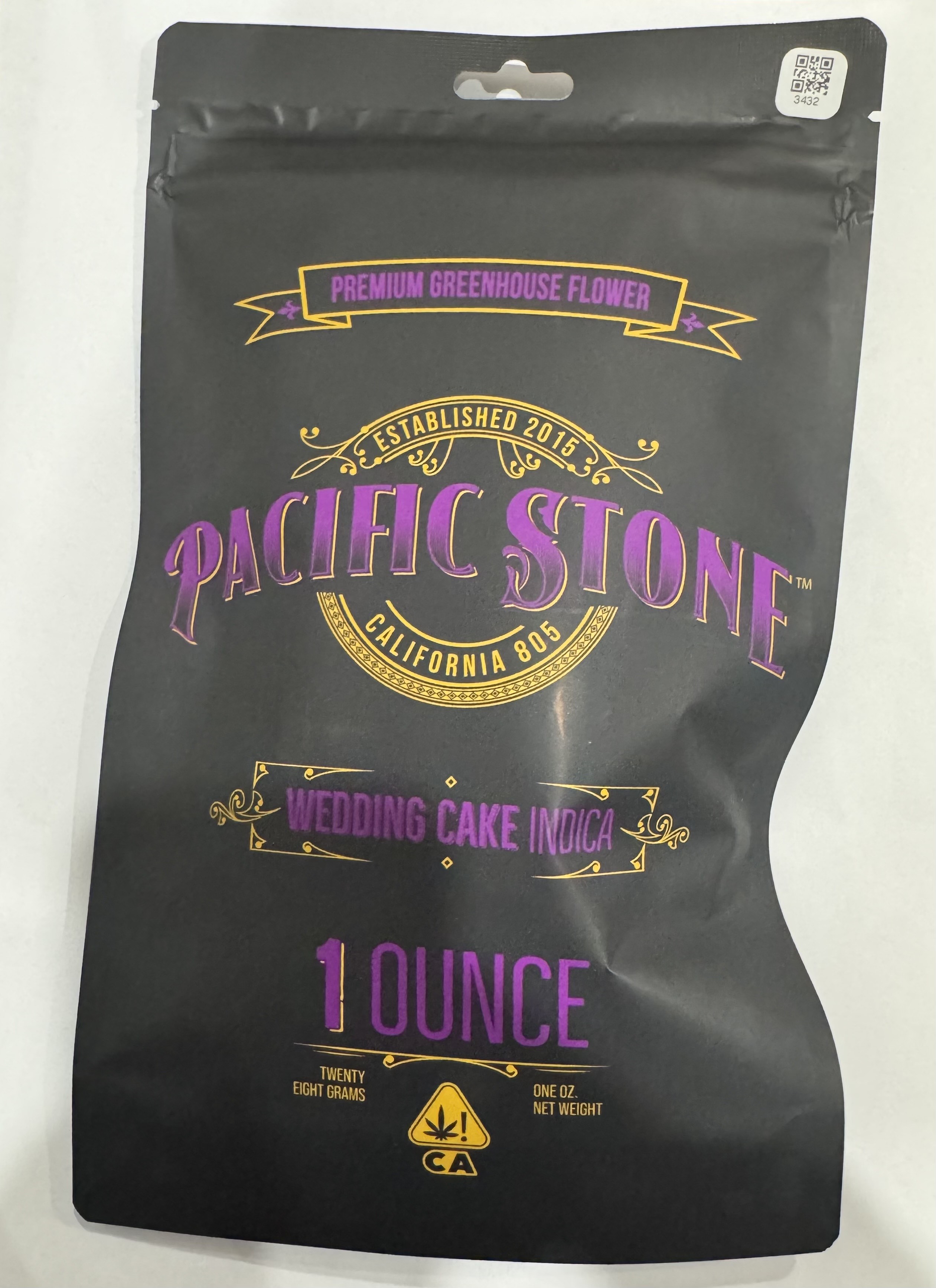 Photograph of product: WEDDING CAKE 28G FLOWER - 28 G