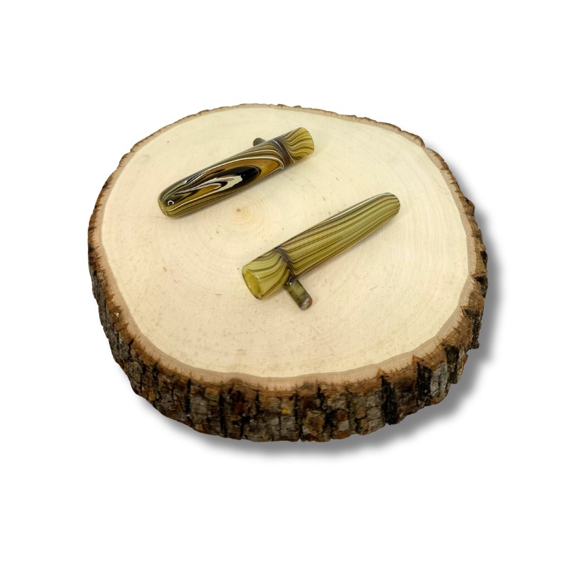 Photograph of product: MICHIGOON WOODGRAIN CHILLUM