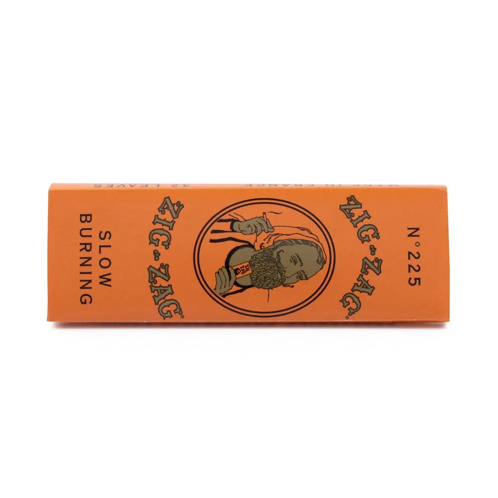 Photograph of product: Zig Zag Unbleached Rolling Papers: 1-1/4" (32/pk)