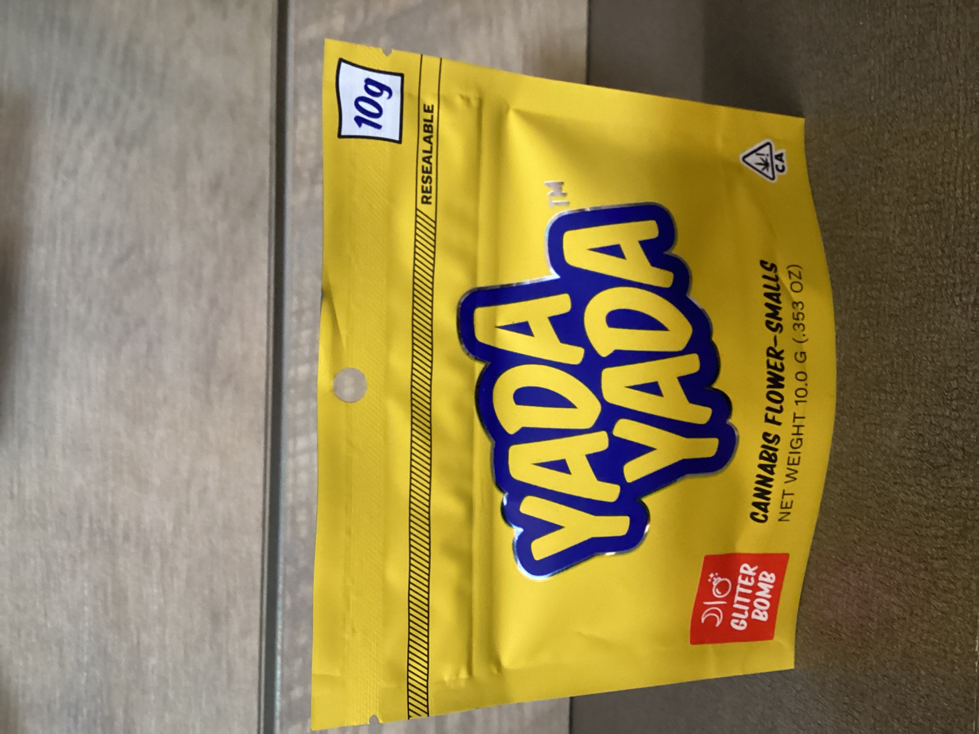 Photograph of product: YADA YADA - GLITTER BOMB SMALLS - 10g