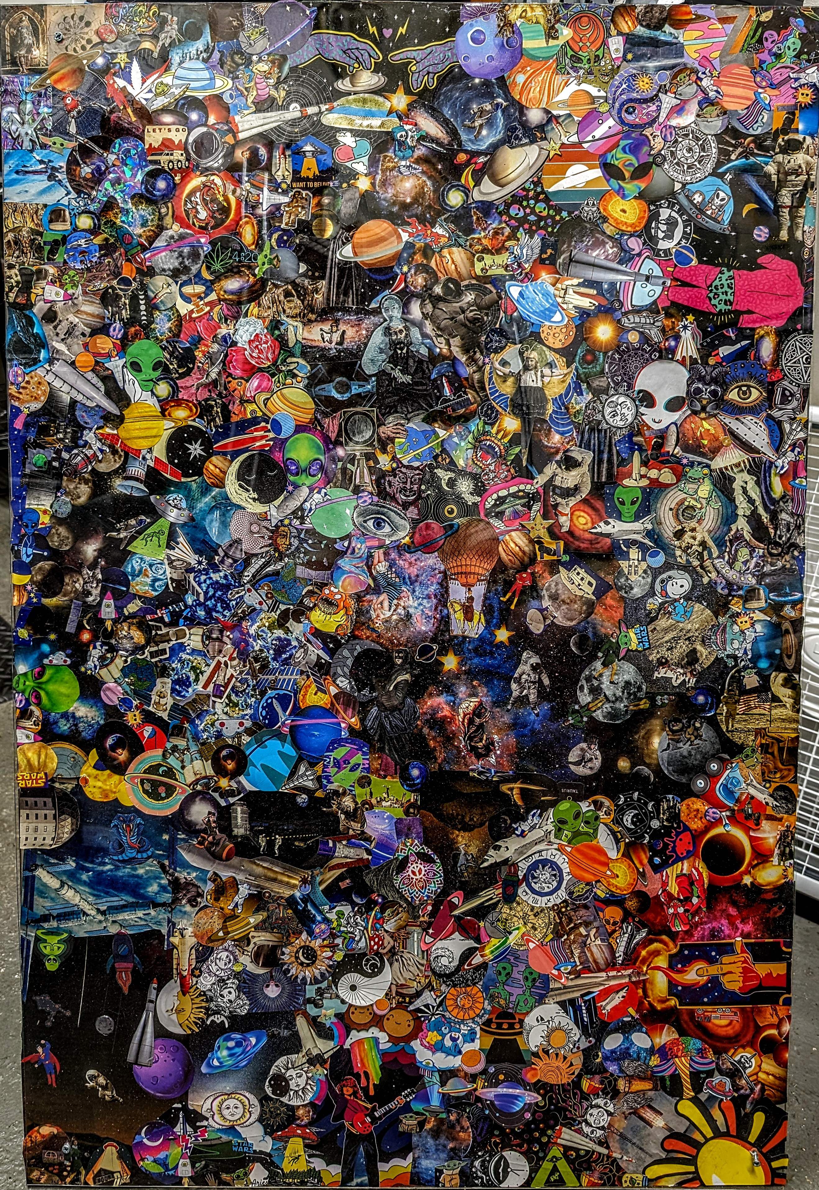 Photograph of product: Trippy Hippy Print