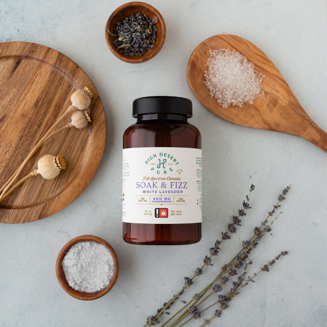 Photograph of product: White Lavender Soak & Fizz (400 mg)