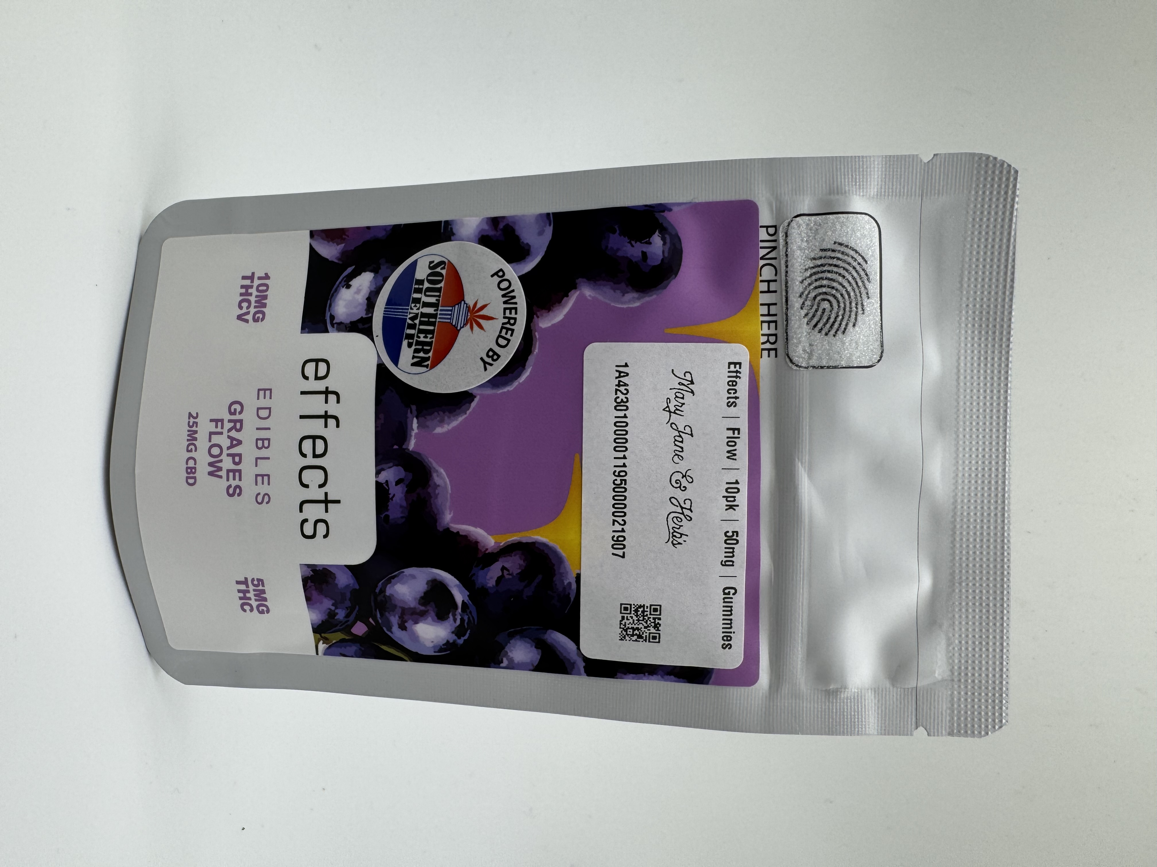 Photograph of product: Effects | Flow | 10pk | 50mg | Gummies