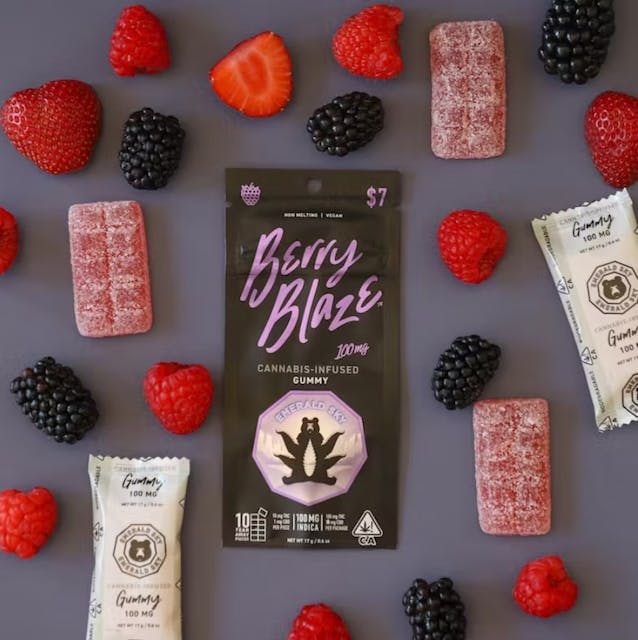 Photograph of product: Berry Blaze Gummy 100mg - Gummy