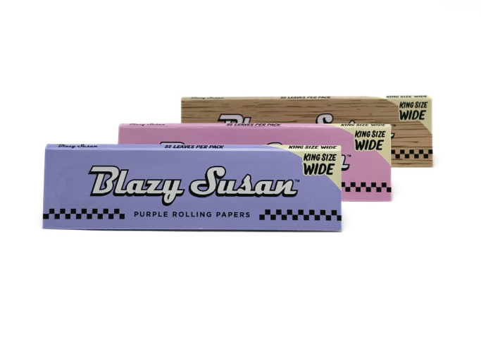 Photograph of product: Blazy Susan Purple Rolling Papers King Size Wide 32 Leaves Per Pack
