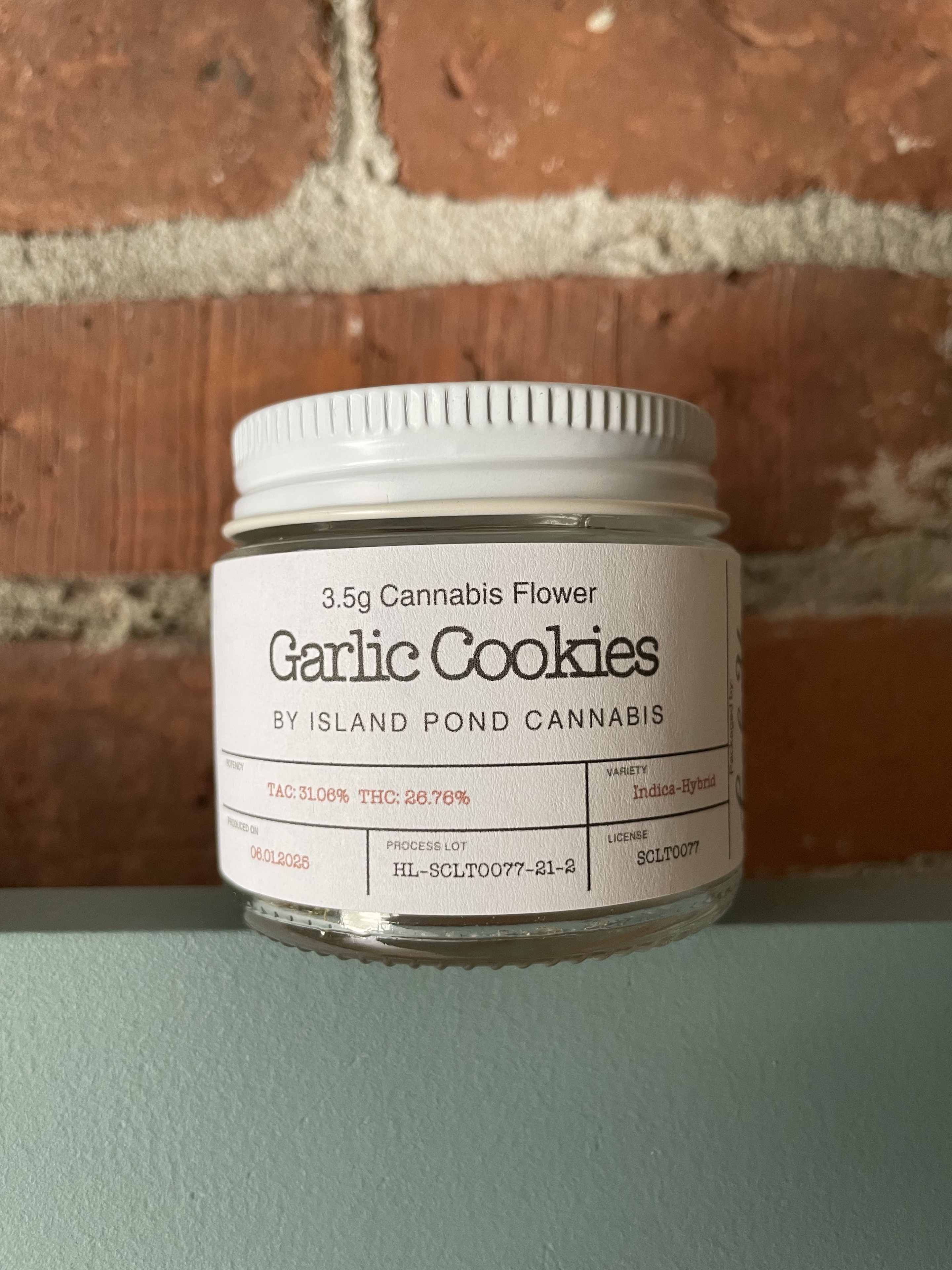 Photograph of product: Island Pond Oui'd Lucky You Pre-Pack | Garlic Cookies - 28g