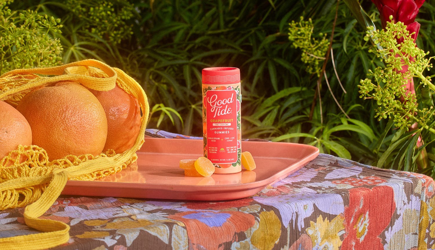 Photograph of product: Good Tide Grapefruit 1:1:1 TH-oui:CBD:CBC Single Strain Rosin Gummies - 100mg