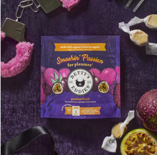Photograph of product: Smashin Passion Fruit | Chews | 50mg