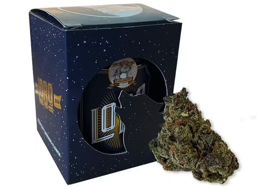 Photograph of product: Lobo Biscotti Snow Caps Diamond Infused Flower - 3.5g