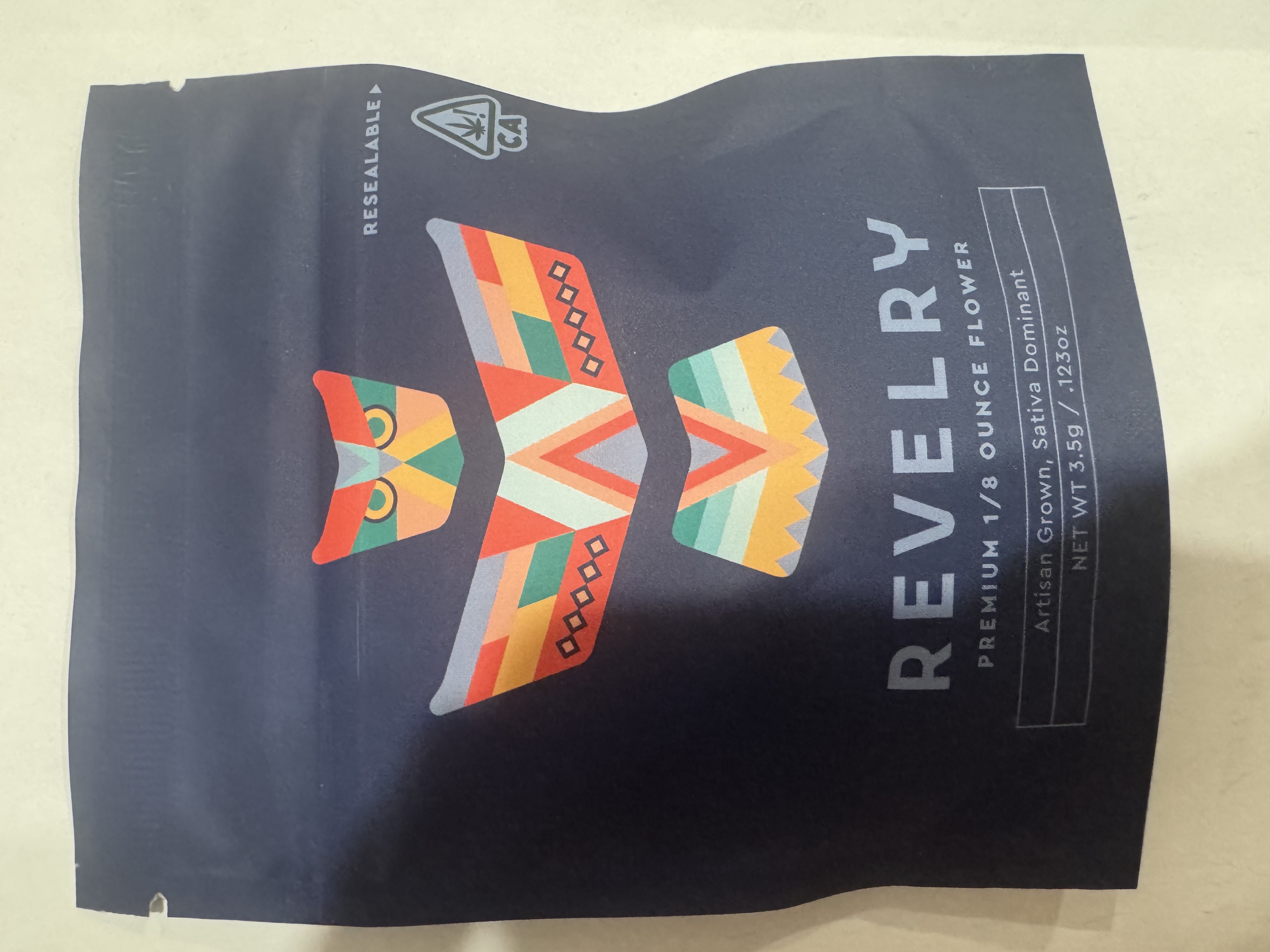 Photograph of product: LUAU PUNCH 3.5G FLOWER - 3.5 G